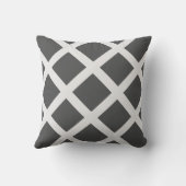 モダン木炭グレーとホワイトクリスクロスストライプズ クッション (裏面)