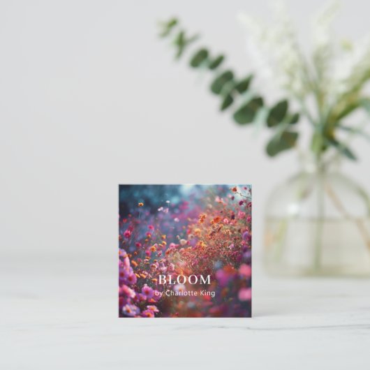 モダン正方形 – 芸術的開花 スクエア名刺 (スタンド正面)