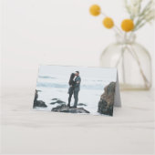 モダン白フォトスクリプト結婚の座席表 プレイスカード (裏面)