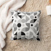 モダン白黒の幾何学的パターン クッション (ブランケット)