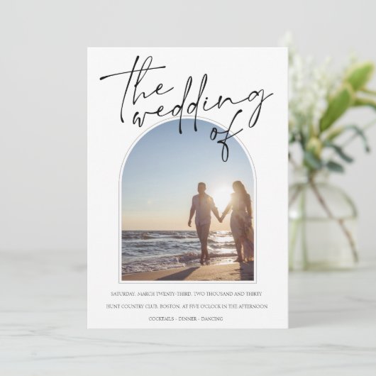 モダン白黒アーチイニシャル結婚写真 招待状 (スタンド正面)