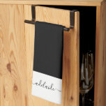 モダン白黒エレガントスクリプト名モノグラム キッチンタオル<br><div class="desc">モダン白黒エレガントスクリプト名Monogram kitchnel tool。このスクリプト・タイポグラフィ・モスタイリッシュノグラム・キッチン・タオルを、モノグラム名でパーソナライズします。彼女にぴったりの贈り物。</div>