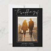 モダン白黒スクリプトのフォト結婚式招待状 (正面)