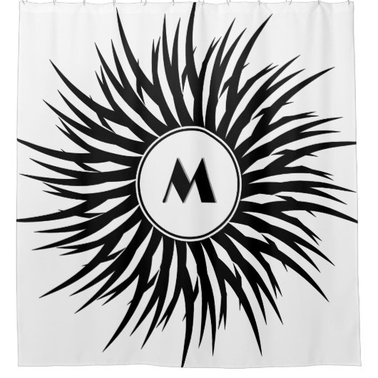モダン白黒スパイラルモノグラムのパーソナライズ シャワーカーテン (正面)