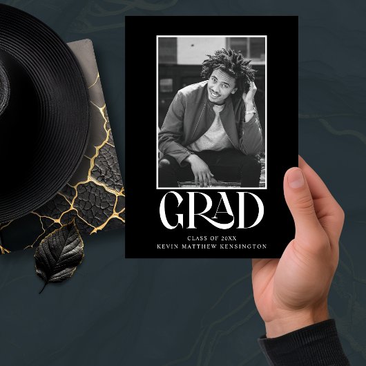 モダン白黒タイポグラフィ卒業写真 案内状