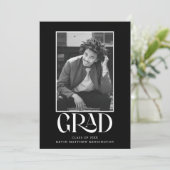 モダン白黒タイポグラフィ卒業写真 案内状 (スタンド正面)