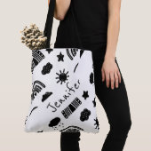 モダン白黒レインボートレンディーネームモノグラム トートバッグ (クローズアップ)