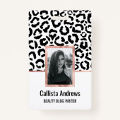 モダン白黒レオパードアニマルプリントパターン バッジ (正面)