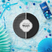 モダン白黒千鳥格子のモノグラムと名前 ペーパープレート (パーティー)