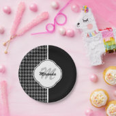モダン白黒千鳥格子のモノグラムと名前 ペーパープレート (パーティー)
