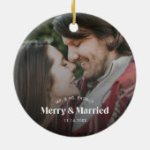 モダン結婚したメリーと写真の休日 セラミックオーナメント (裏面)