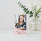 モダン美容師写真QRピンク 名刺 (スタンド正面)