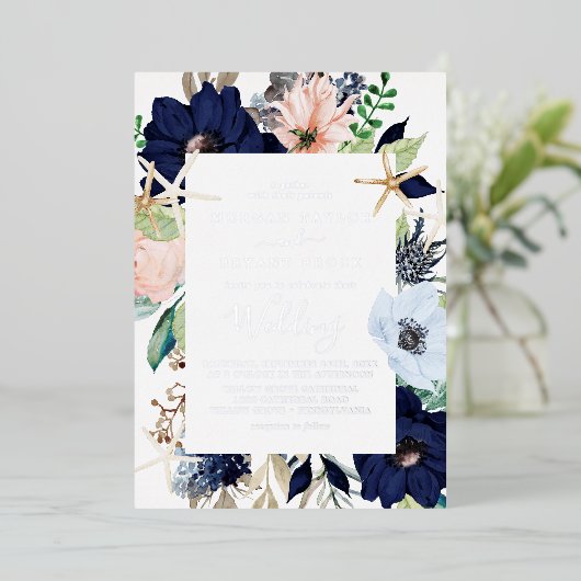 モダン航海のフローラ |シルバーフォイル結婚ネイビー 箔招待状 (立ち正面)