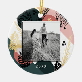 モダン芸術的 | 緑のミニマル松の円錐写真 セラミックオーナメント