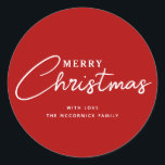 モダン赤と白Merry Christmas Script Name ラウンドシール<br><div class="desc">これらのポップ・アートのメリークリスマスのスクリプト名の名前のモダン周りのステッカーで赤と白あなたの休日のラッピングに色の追加クラシック。各々は赤の白い文字で文字「メリークリスマス」でデザインされている。フォントは、手書きレタリングと文字へのシンプル簡単を混ぜ読ている。家パーソナライズされた族の名を下中央に置く。[クリックパーソナライズ]テンプレート・オプションと名前の入力</div>