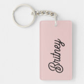 モダン赤面ほこりっぽいピンクのモノグラムと名前 キーホルダー (正面)