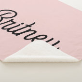 モダン赤面ほこりっぽいピンクのモノグラムと名前 シェルパブランケット (3/4)