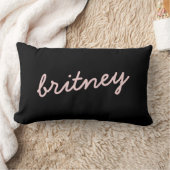 モダン赤面ほこりっぽいピンクのモノグラムと名前 ランバークッション (ブランケット)