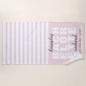 モダン赤面バチェロレッテギフト ビーチタオル (正面)