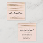 モダン赤面ピンクのローズ金ゴールドフォイル幾何ストライプ スクエア名刺 (正面/裏面)