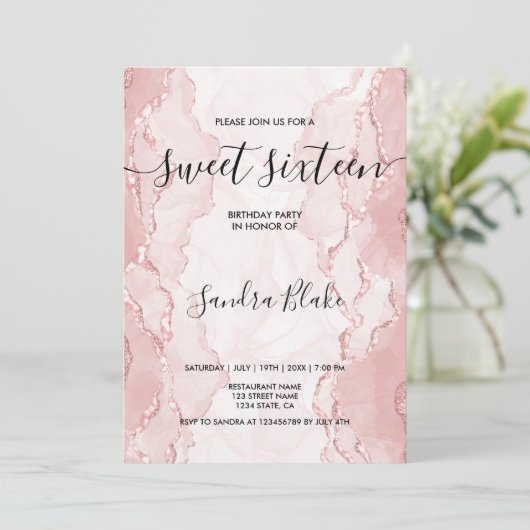 モダン赤面ピンクガーリートレンディースウィート16招待状 招待状 (スタンド正面)