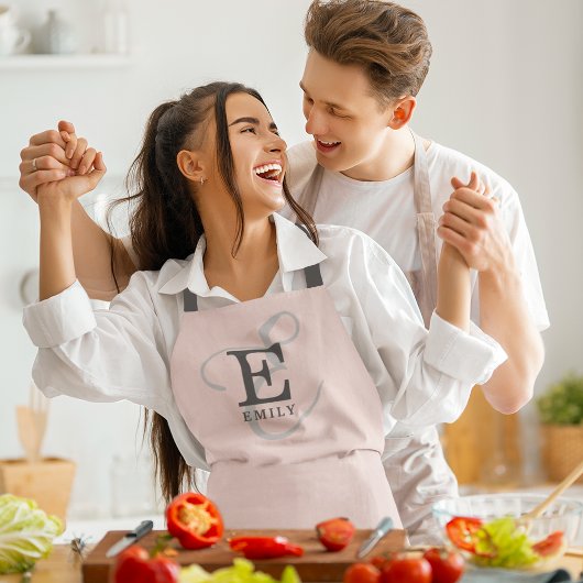 モダン赤面ピンクスタイリッシュモノグラムタイポグラフィ エプロン