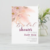 モダン赤面ピンクパンパスグラスブライダルシャワー 招待状 (スタンド正面)