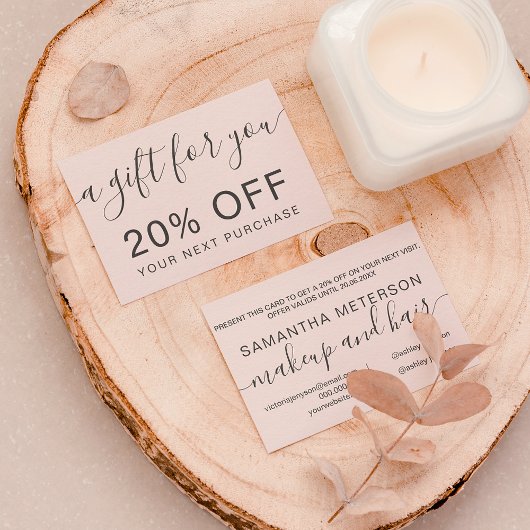 モダン赤面ピンクプロフェッショナルタイポグラフィ 割引カード