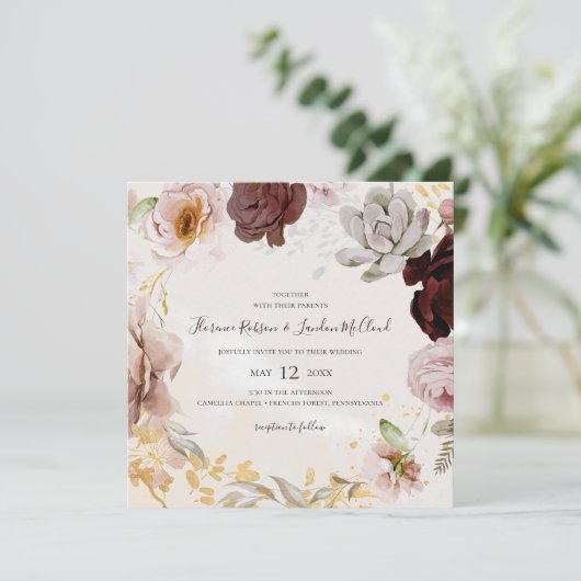 モダン赤面フローラ |マーブルスクエアリース結婚ズ 招待状 (スタンド正面)