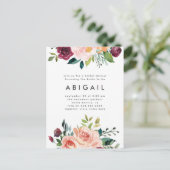 モダン赤面ブルゴーニュフローラブライダルシャワー インビテーションポストカード (スタンド正面)