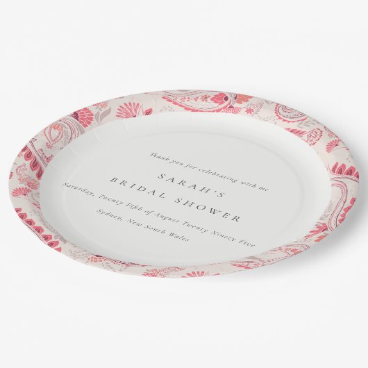 モダン赤面ペイズリータイポグラフィブライダルシャワールーン ペーパープレート (アングル)