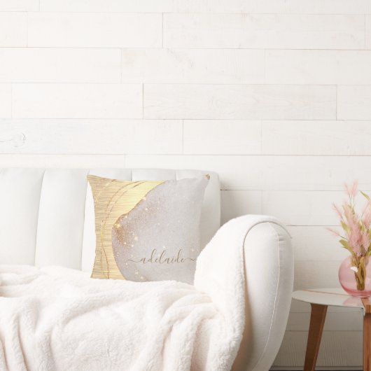 モダン金ゴールドグリッターブラシ仕上げ金属モノグラム名 クッション (ソファ)