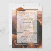 モダン金ゴールドシンプルモノグラ結婚ム写真 招待状 (正面)