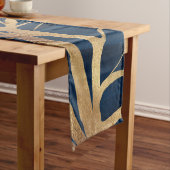 モダン金ゴールドツリーシルエッミニマルトブルーデザイン ミディアムテーブルランナー (インサイチュ)