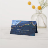 モダン金ゴールドネイビーブルーマーブルアゲ結婚ートのテーブル プレイスカード (裏面)