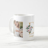 モダン金ゴールドレターEフラワー | 2フォトモノグラム コーヒーマグカップ (正面左)