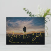 モダン金ゴールド手書き写真の保存日付 箔招待状 (立ち正面)