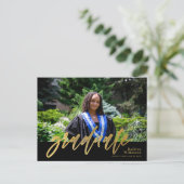 モダン金ゴールド書シンプル写真卒業 インビテーションポストカード (スタンド正面)