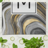 モダン金ゴールド&グレーアゲートジオードミネラルモノグラム キッチンタオル (折り畳み)