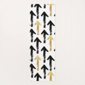 モダン金ゴールド、白黒の矢印パターンモノグラム ヨガマット (裏面)