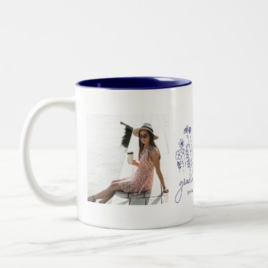 モダン院咲き野花卒業 ツートーンマグカップ (左)