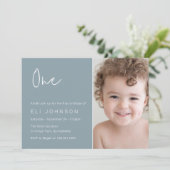 モダン1回目の誕生日パーティーほこりっぽい青い写真 招待状 (スタンド正面)