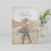 モダン2枚の写真結婚の幾何学模様 箔招待状 (立ち正面)