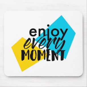 モダン、おもしろいグラフィックデザイン楽しむ「Every Moment」 マウスパッド