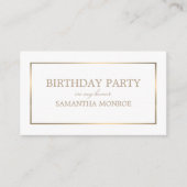 モダン/お洒落、ホワイトと金ゴールド、誕生日パーティーチケット エンクロージャーカード (正面)