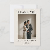 モダン・エディトリアルスタイルの冬の結婚式の写真 サンキューカード (正面)