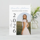 モダン エレガント ブルー リボン アーチ フォト 卒業 招待状 (スタンド正面)