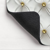 モダン エレガント ホワイト レザー タフテッド ゴールド マウスパッド (コーナー)