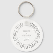モダン カップル フォト ファースト クリスマス 婚約 キーホルダー (裏面)