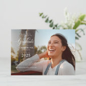 モダン グラデュエイト スクリプト フォト 卒業 招待状 (スタンド正面)